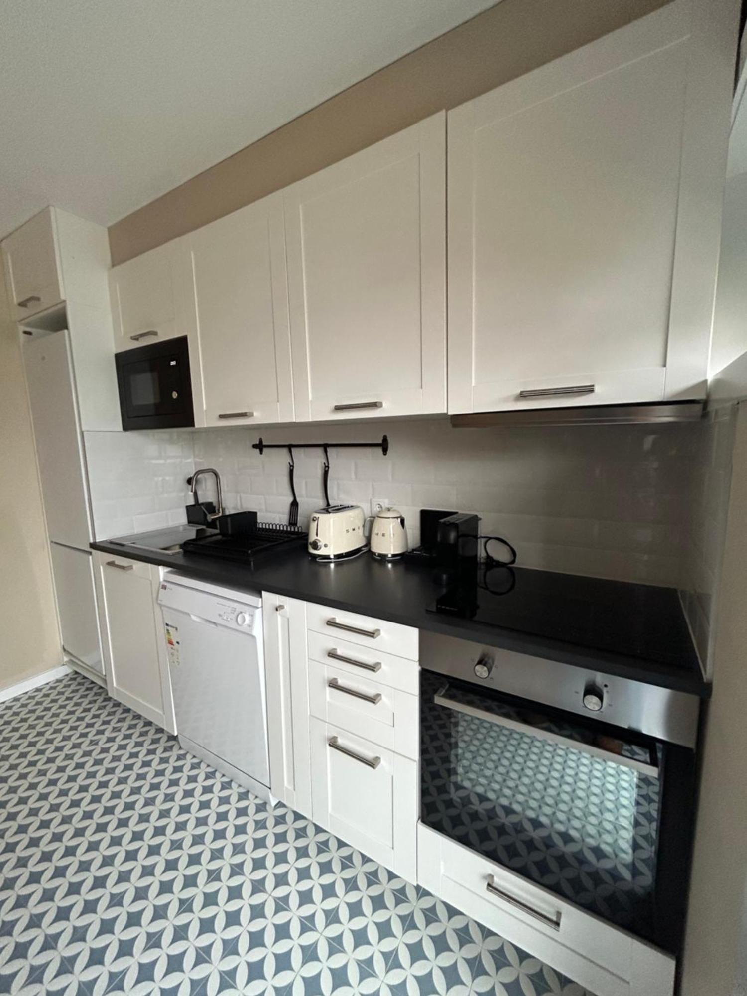 Oporto Near Family Apartments - Free Parking Exterior photo
