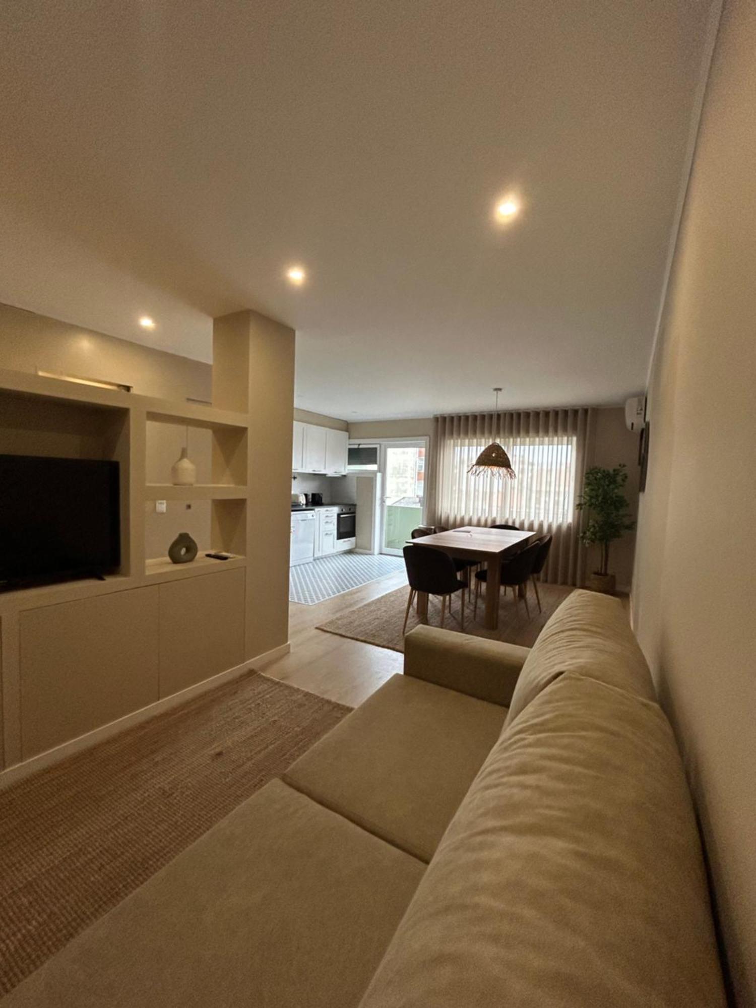 Oporto Near Family Apartments - Free Parking Exterior photo