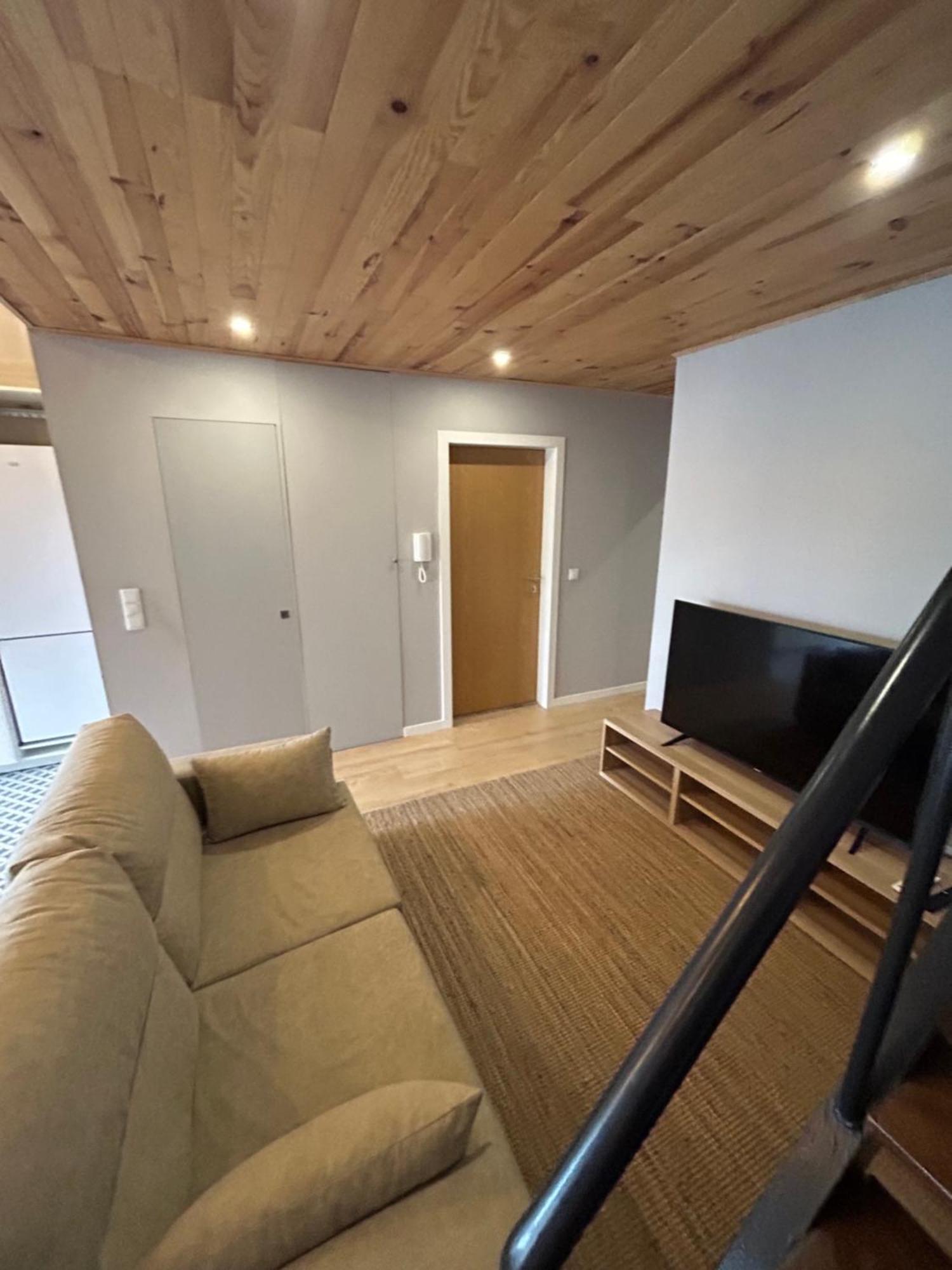 Oporto Near Family Apartments - Free Parking Exterior photo